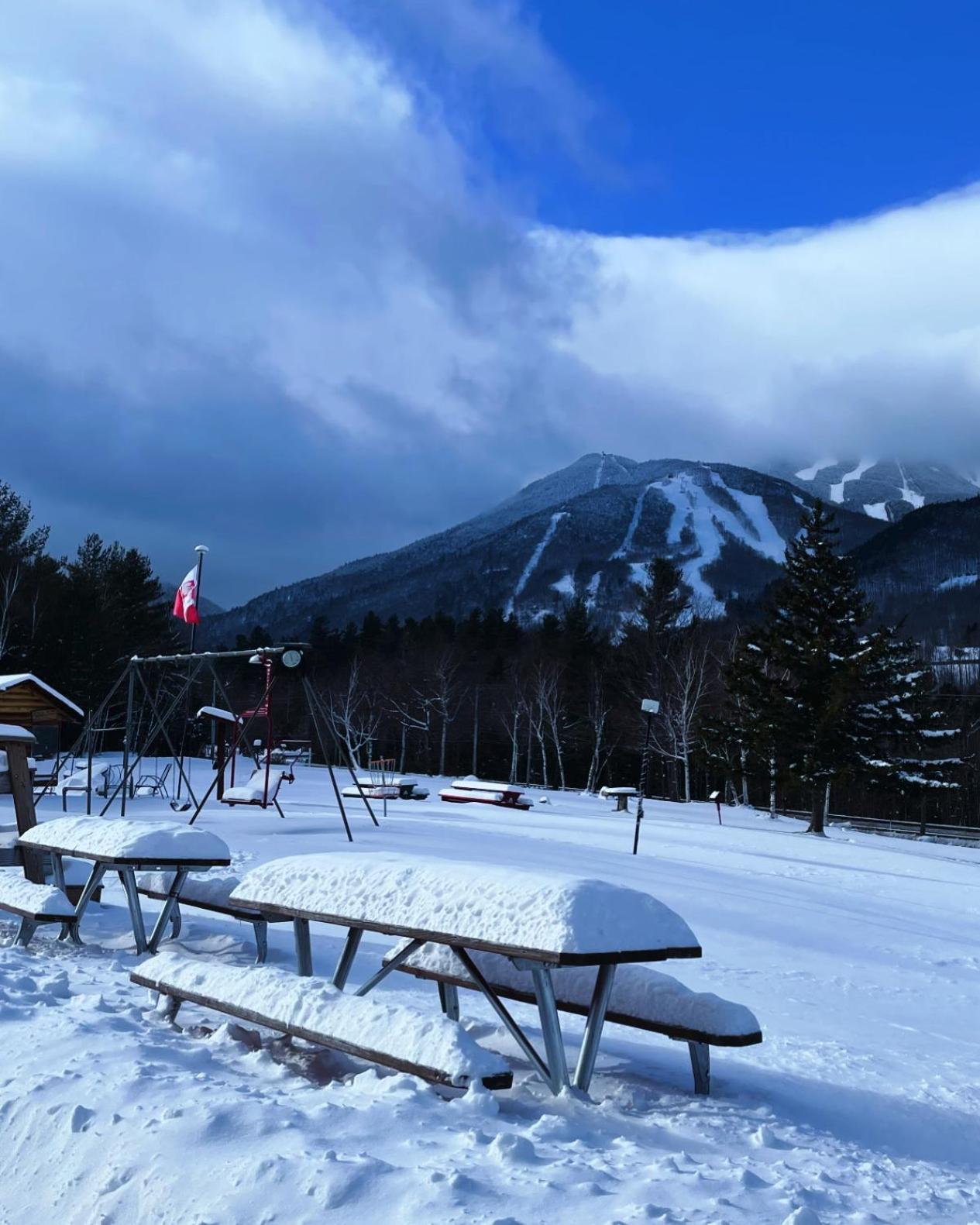 Отель Ledge Rock At Whiteface Уилмингтон Экстерьер фото
